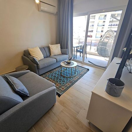 Jusal Sea View Apartment Sarandë Eksteriør bilde