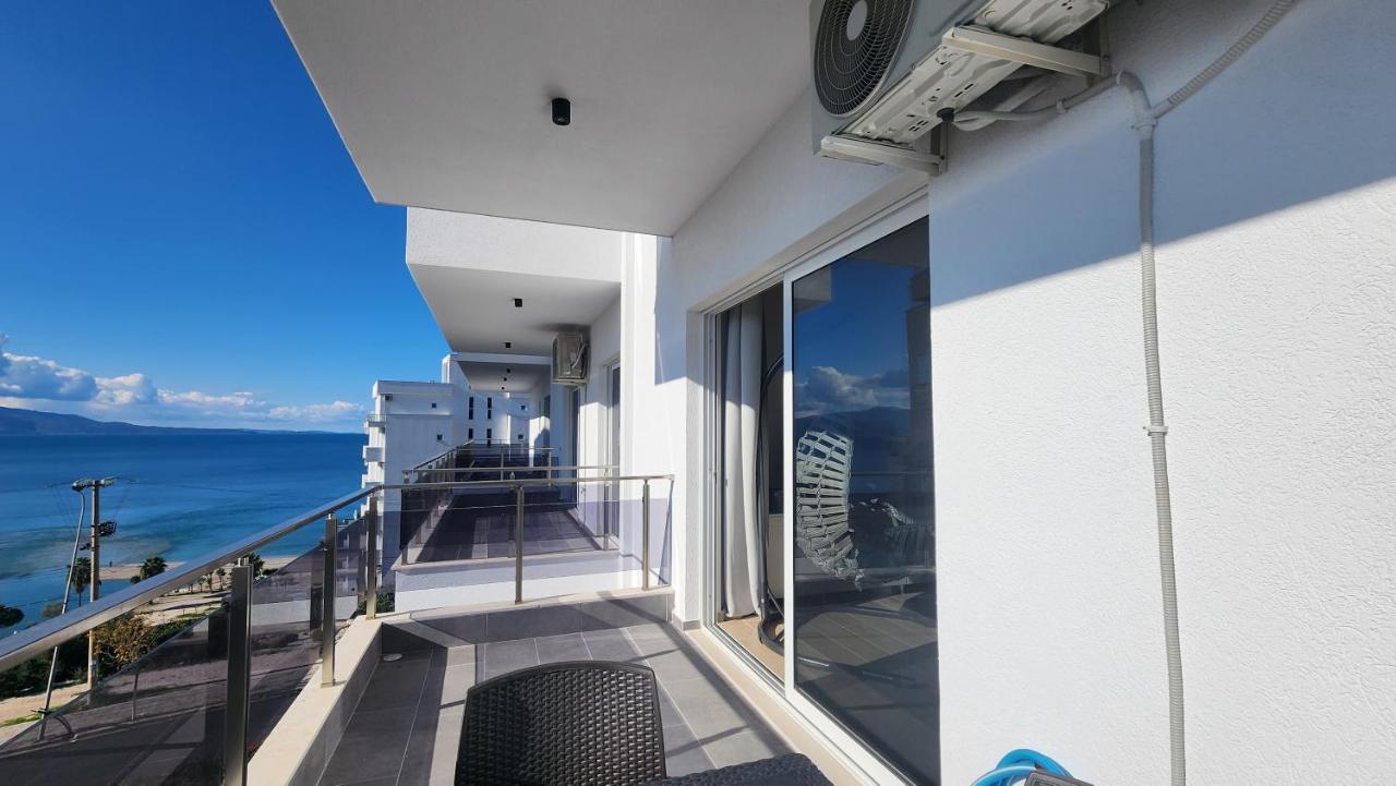 Jusal Sea View Apartment Sarandë Eksteriør bilde