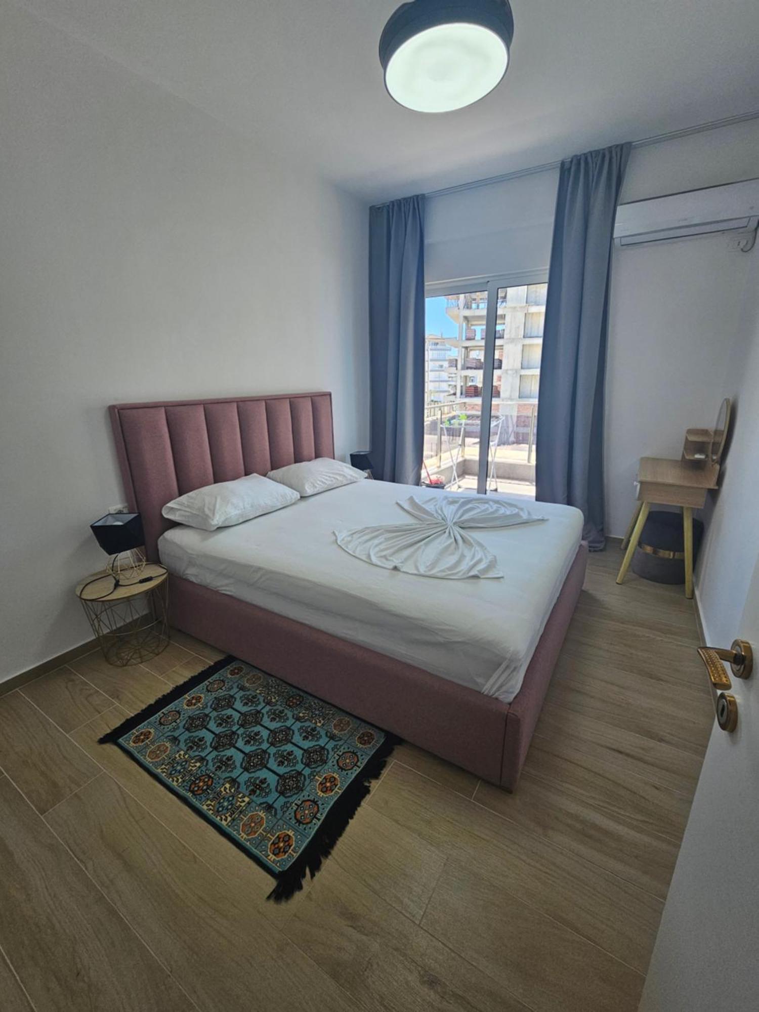 Jusal Sea View Apartment Sarandë Eksteriør bilde