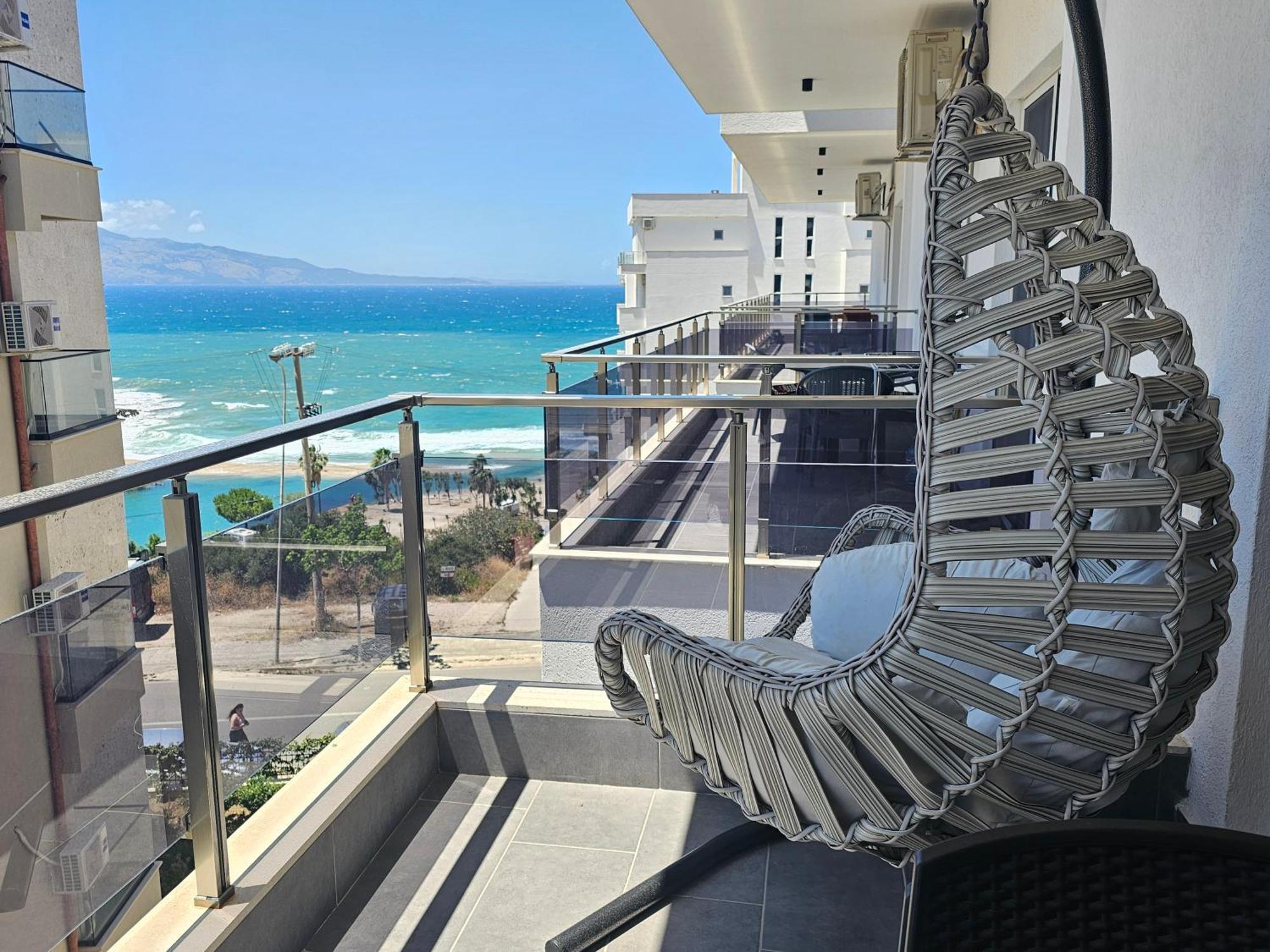 Jusal Sea View Apartment Sarandë Eksteriør bilde